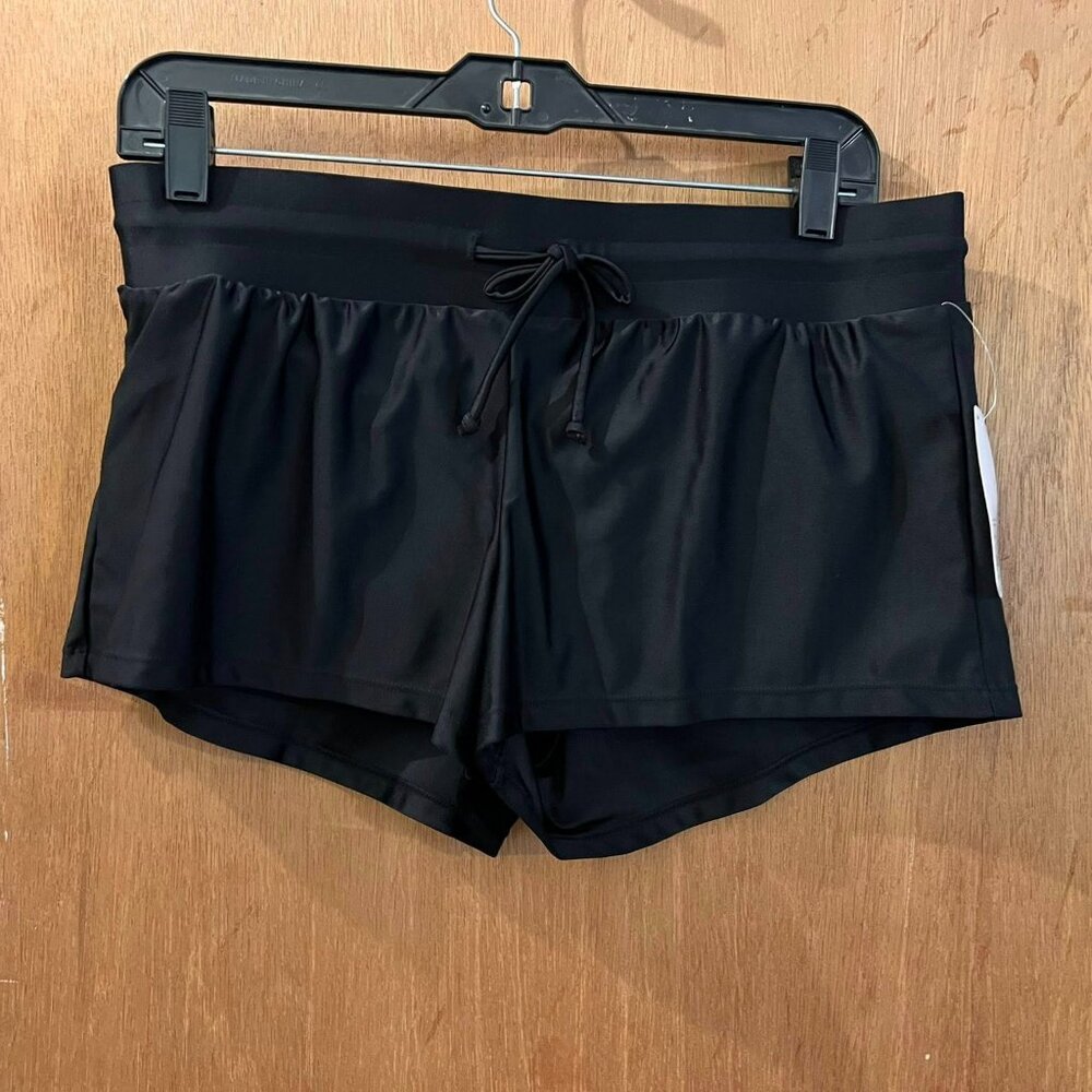 🐻Size M - Xersion - NWT - Black Swim Shorts